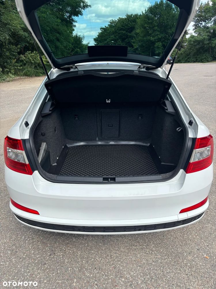 Skoda Octavia 2.0 TDI Style - 27