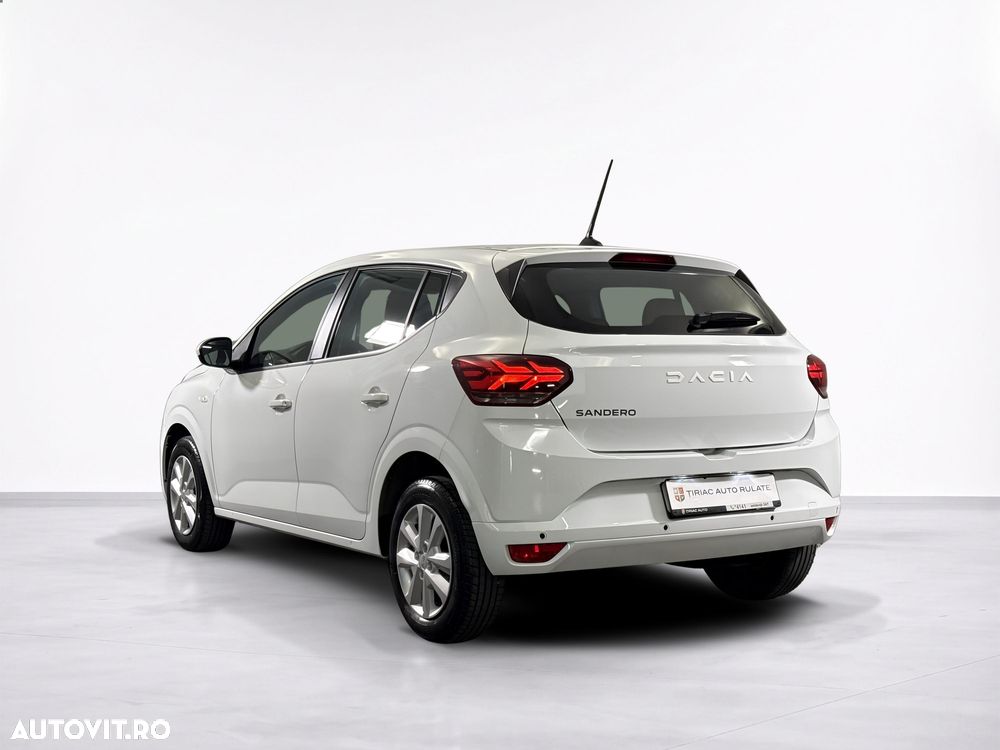 Dacia Sandero - 4