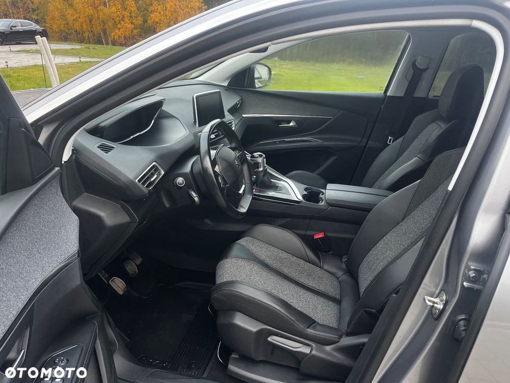 Peugeot 5008 - 9
