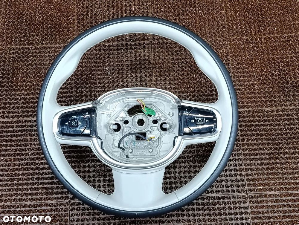 VOLVO S90 2.0h B4 od 2020r Kierownica Skórzana - 1