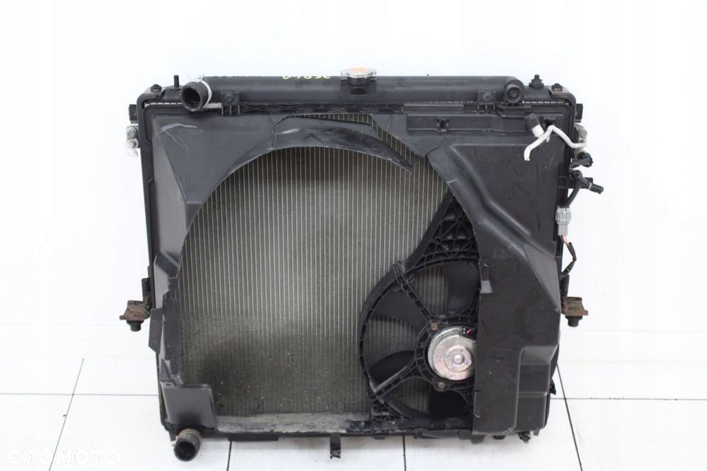NISSAN NAVARA D40 PATHFINDER R51 05R- 2.5 DCI KOMPLET CHŁODNIC WENTYLATOR - 6