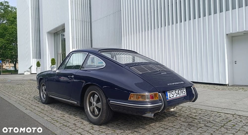 Porsche 911 - 4