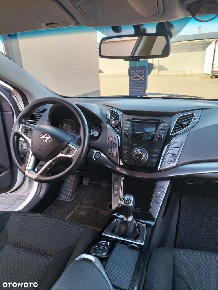 Hyundai i40 Kombi 1.7 CRDi Premium - 14