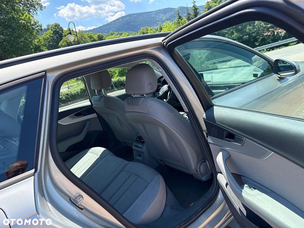 Audi A4 Avant 2.0 TDI ultra S tronic - 11