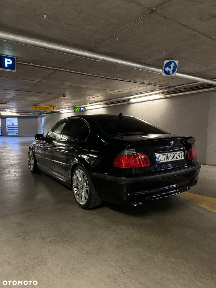 BMW Seria 3 330d - 21