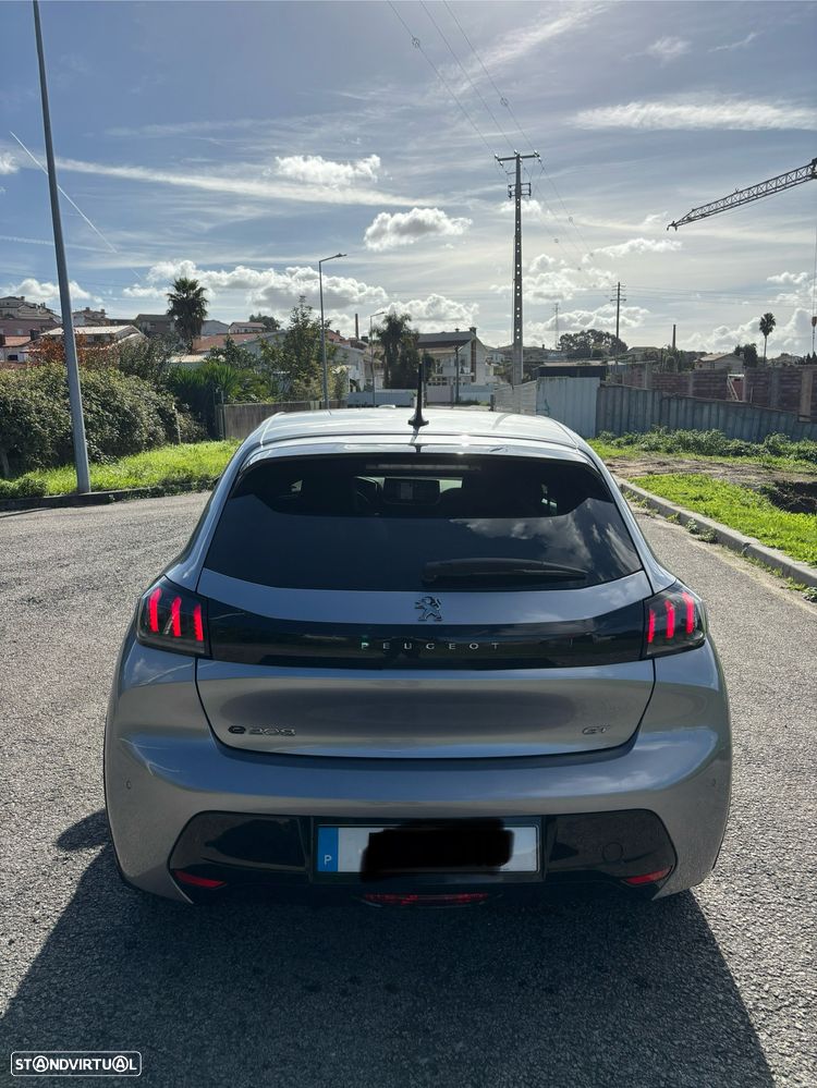 Peugeot e-208 GT - 6