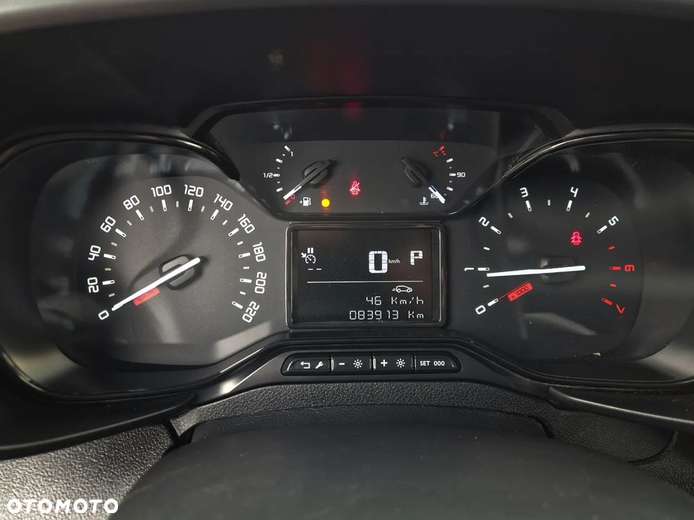 Toyota Proace City }{ Automat }{ 130KM }{ FV VAT }{ 2x drzwi przesuwne }{ Webasto } - 18