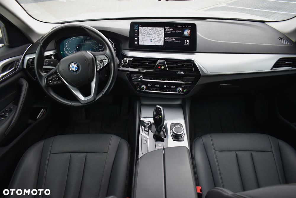 BMW Seria 5 530i xDrive mHEV sport - 5