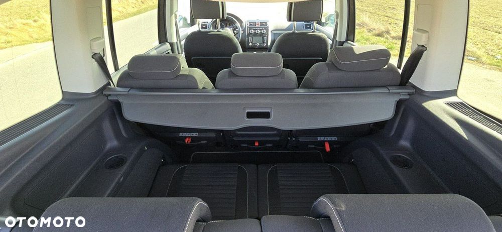 Volkswagen Touran - 26