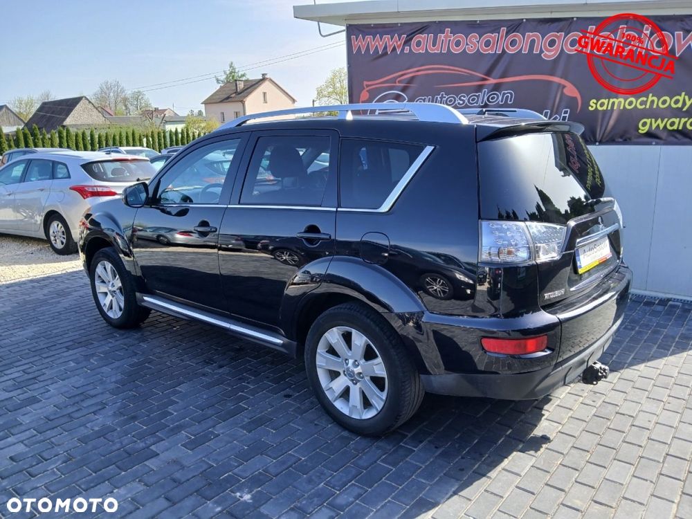 Mitsubishi Outlander 2.0 2WD CVT Invite - 13