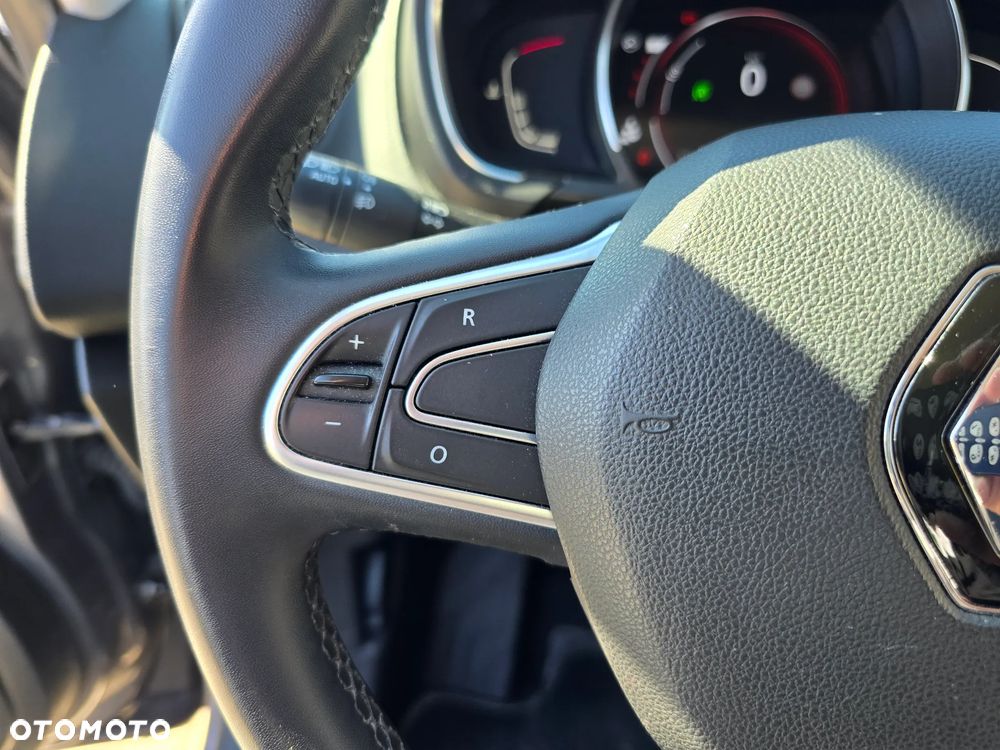 Renault Grand Scenic - 29