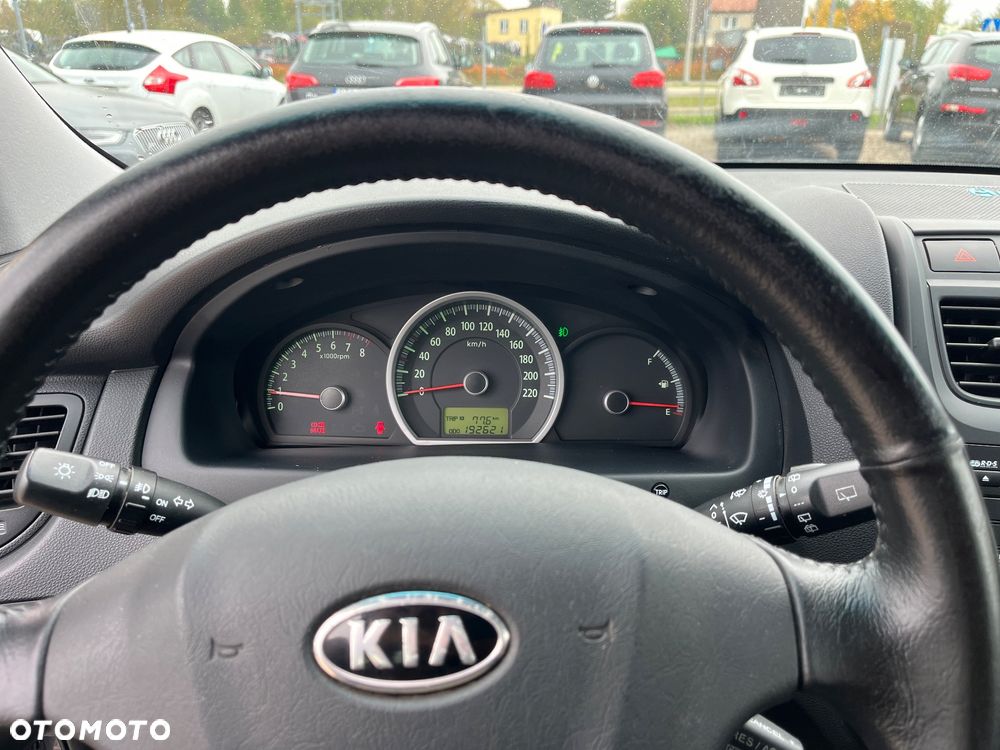 Kia Sportage 2.0 2WD Cup - 12