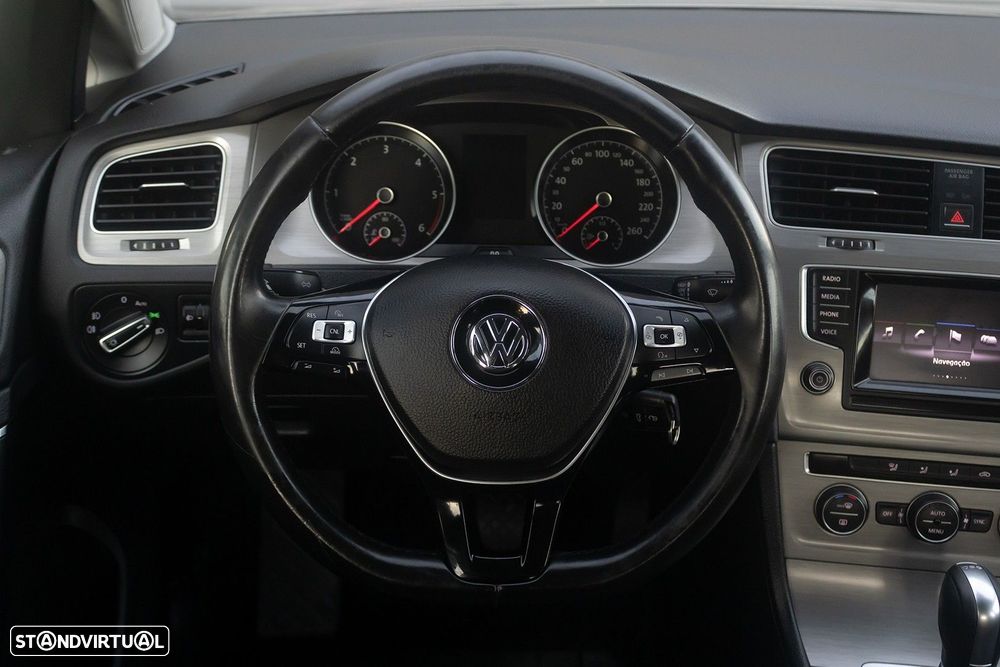 VW Golf 1.6 TDi Confortline DSG - 14