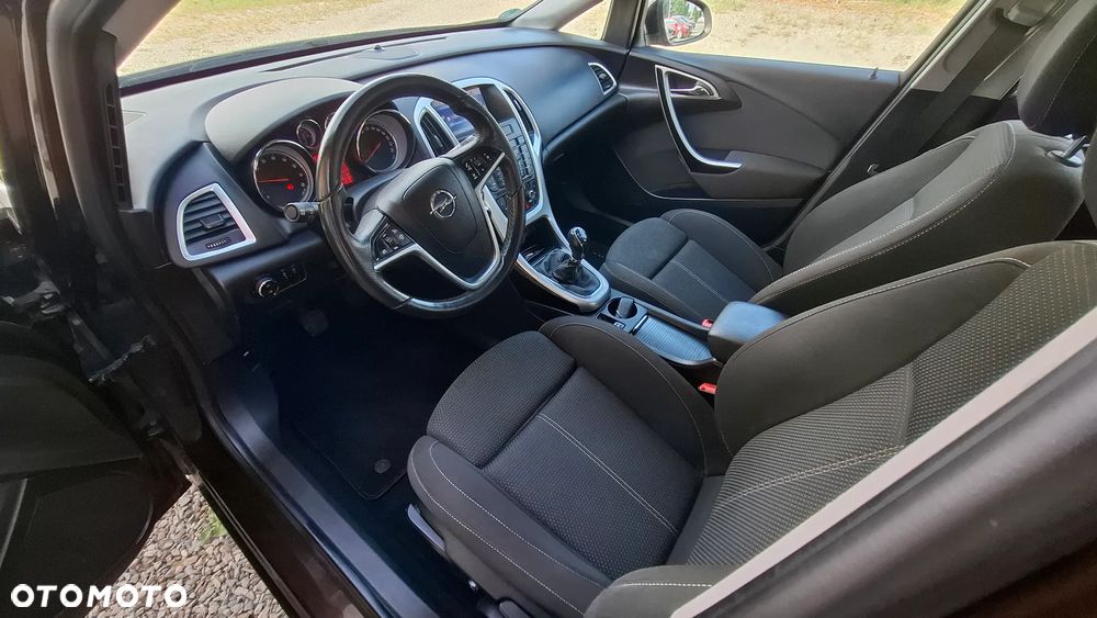 Opel Astra 1.4 T Cosmo S&S - 17