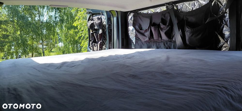 Renault Trafic 2.0 dCi Escapade - 12