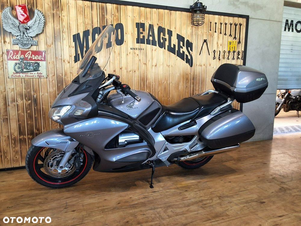 Honda ST - 2