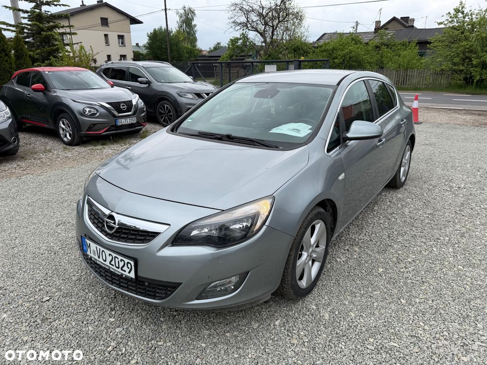 Opel Astra 1.4 Turbo Edition Sport - 1