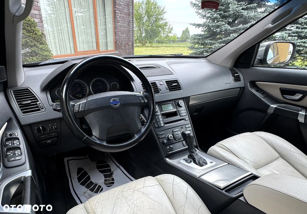 Volvo XC 90 - 25