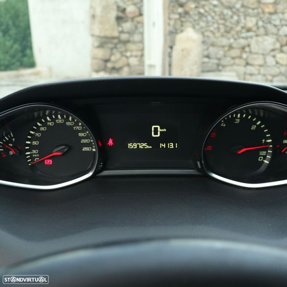 Peugeot 308 1.6 BlueHDi Allure - 18