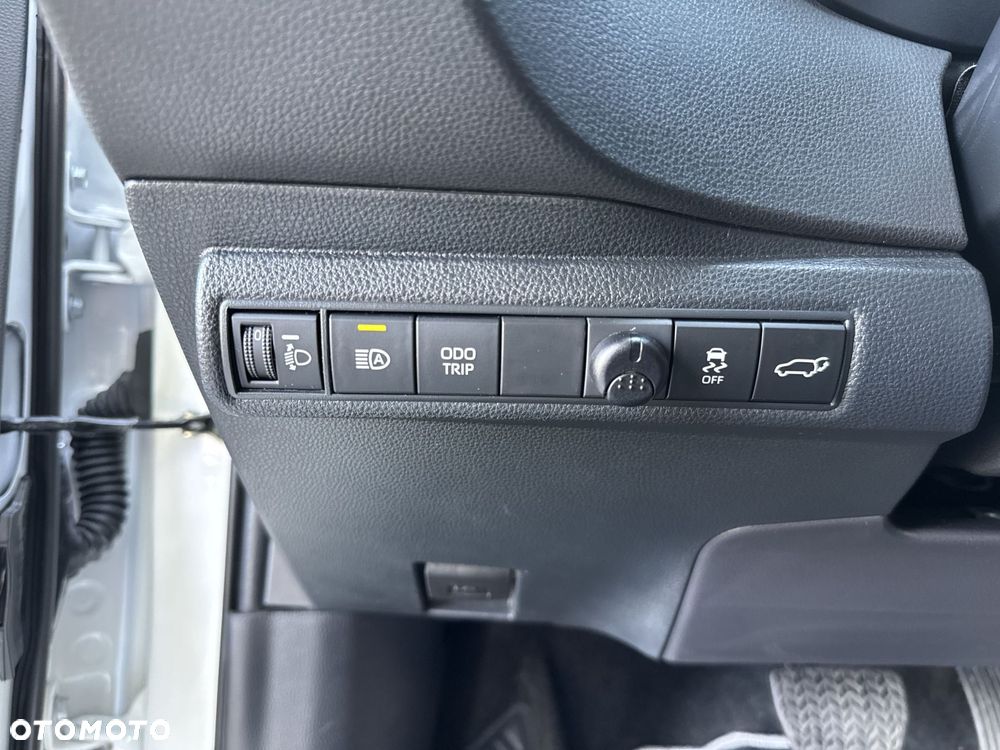 Toyota Corolla 1.8 Hybrid Style - 22
