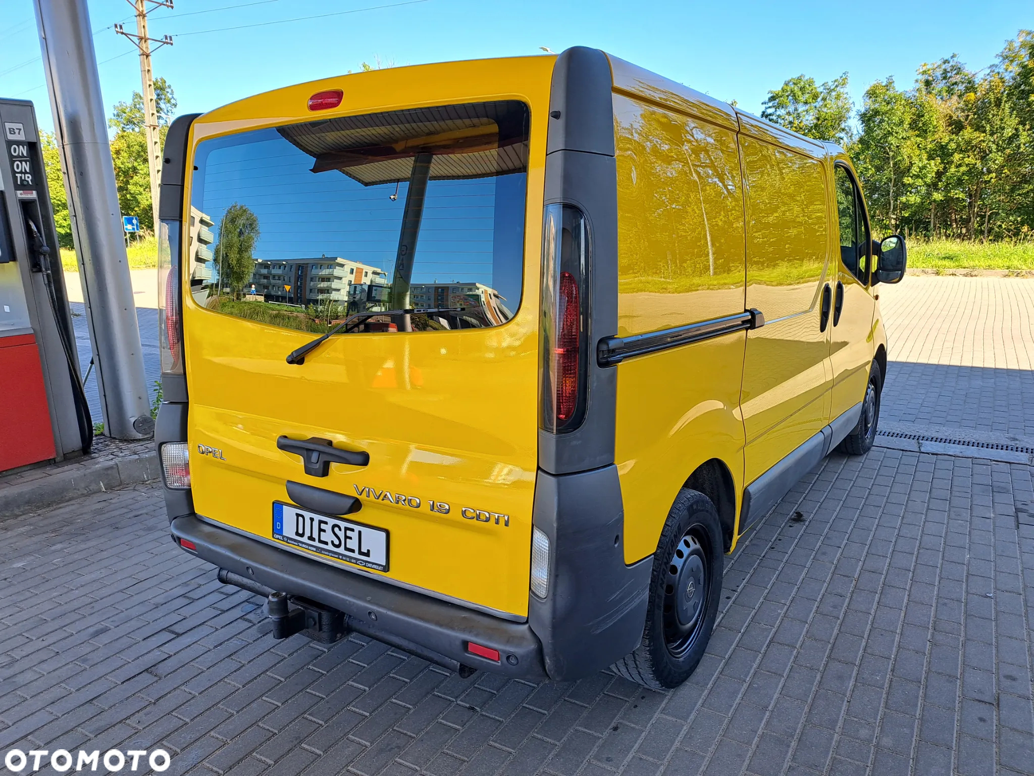 Opel Vivaro - 8