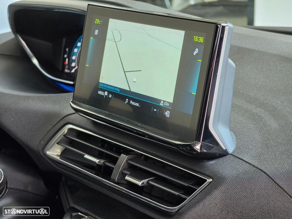 Peugeot 3008 1.6 Hybrid Allure e-EAT8 - 29