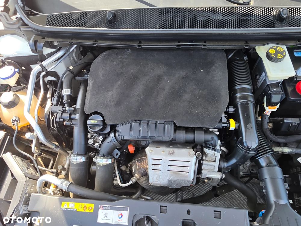 Peugeot 308 PureTech 130 GPF Stop & Start GT Pack - 26