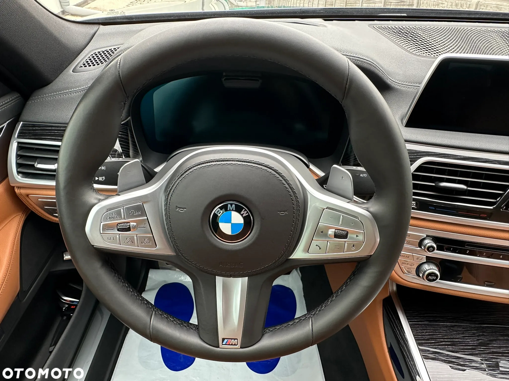 BMW Seria 7 740d xDrive sport - 29