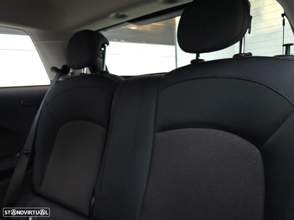 MINI 3 Portas Cooper D - 55