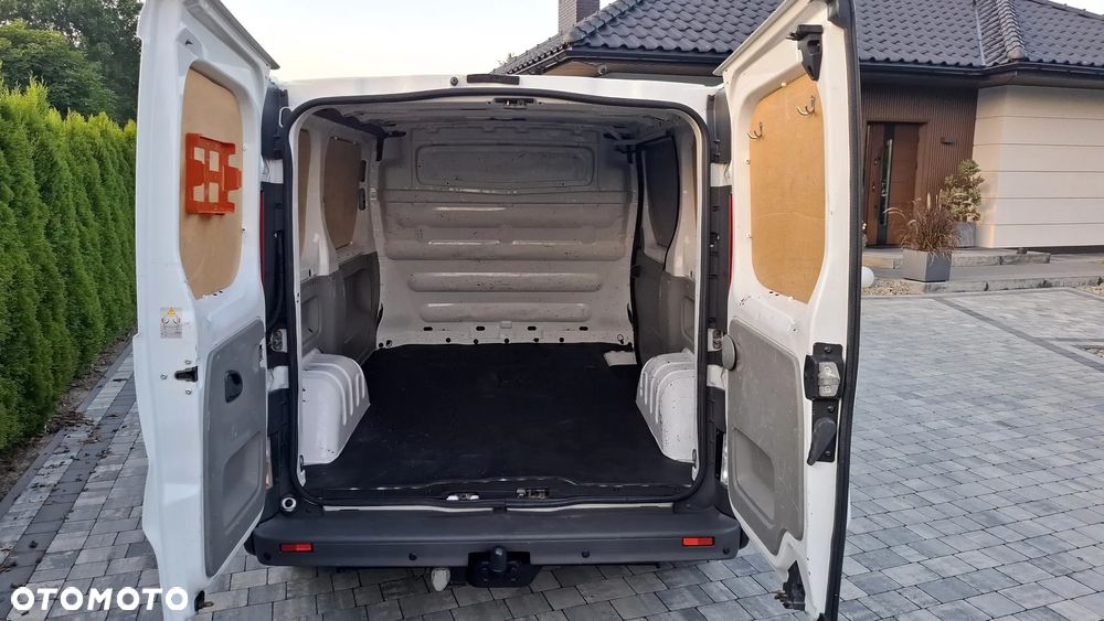 Renault Trafic - 25