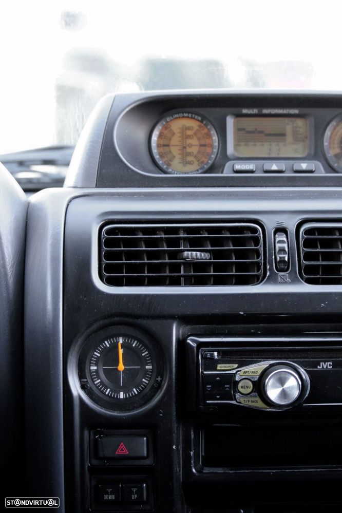 Toyota Land Cruiser 3.0 TD Pack 1 - 19