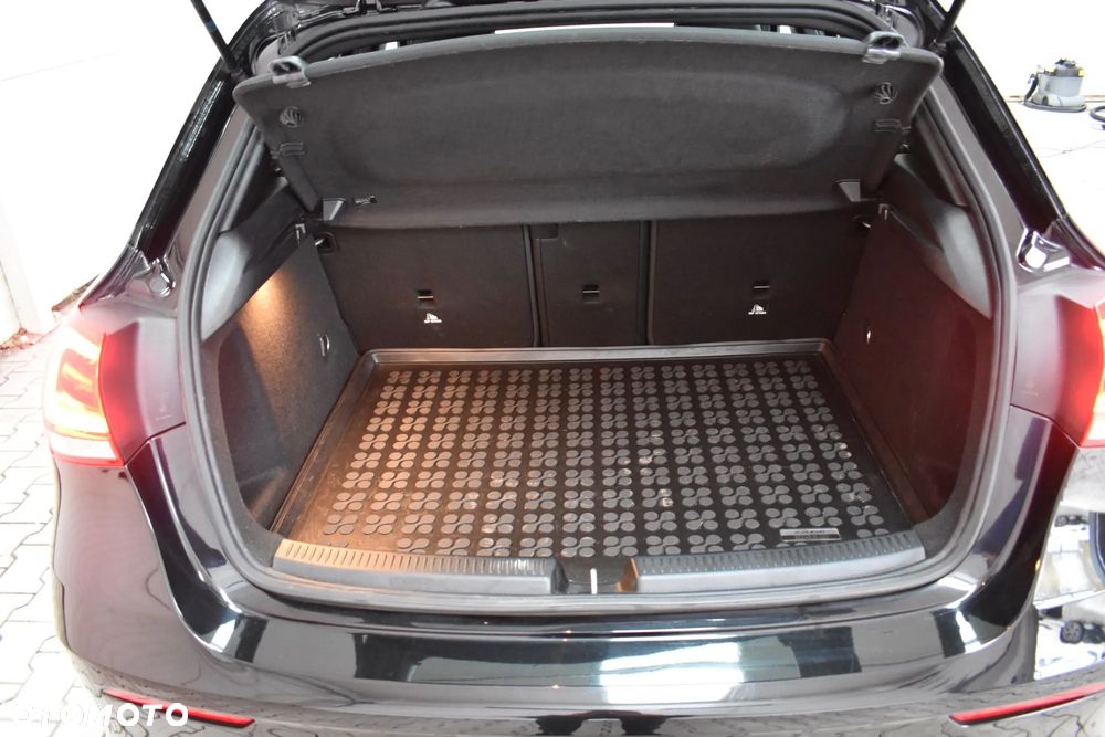 Mercedes-Benz Klasa A 220 d 8G-DCT AMG Line - 30