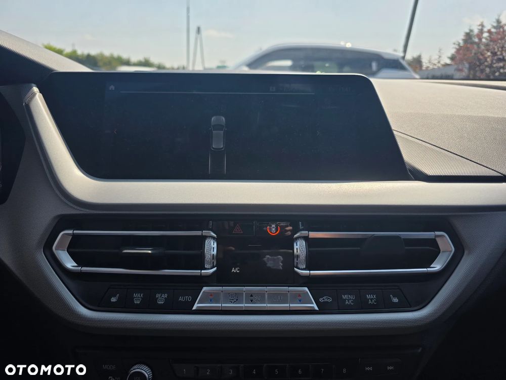 BMW Seria 1 116d Edition Metropolitan - 21