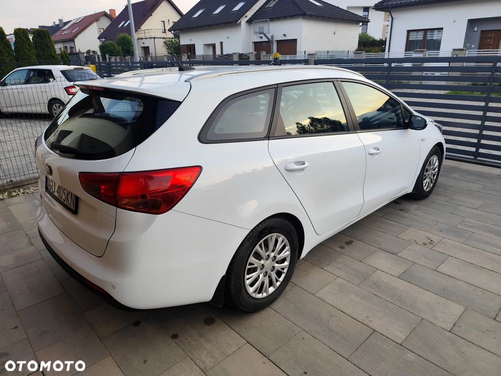 Kia Ceed 1.6 GDI Business Line - 10