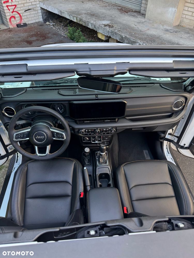 Jeep Wrangler 2.0 PHEV Softtop AWD Automatik Sahara - 24