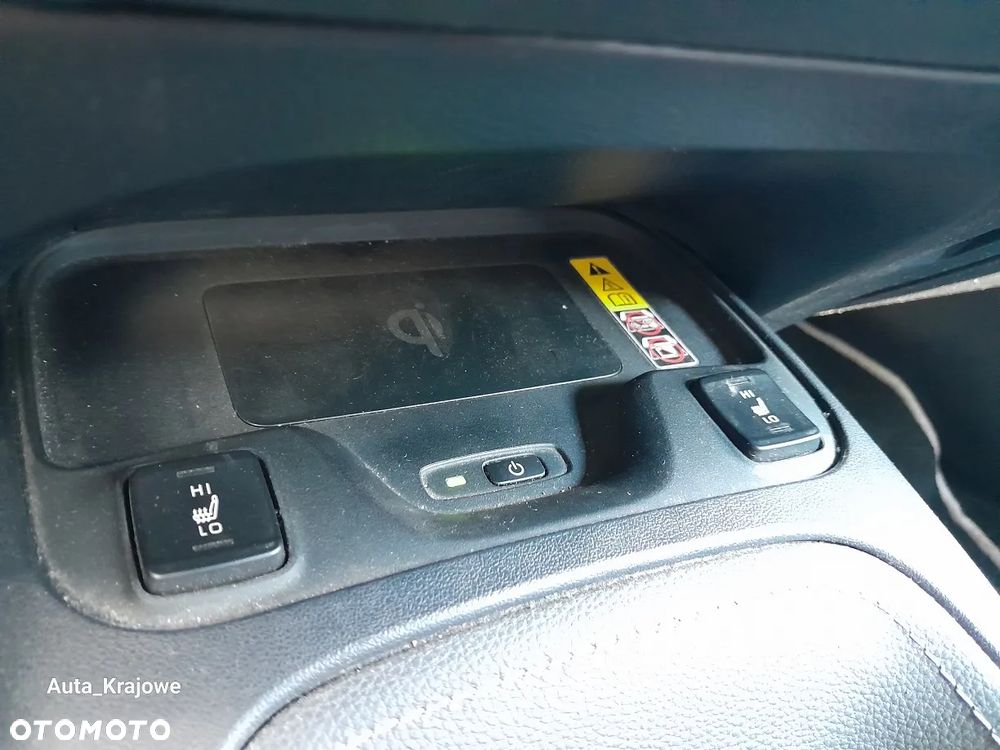 Toyota Corolla 1.8 Hybrid GPF Executive - 25