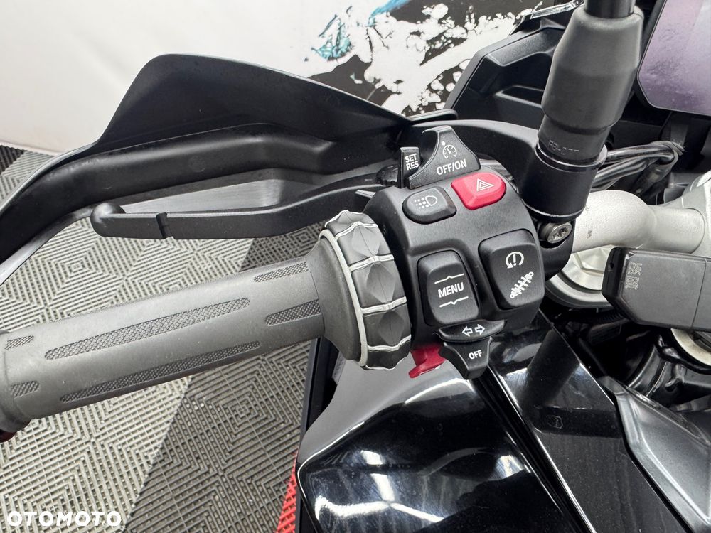 BMW XR - 27