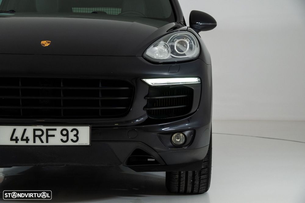 Porsche Cayenne Platinum Edition - 17