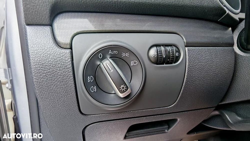 Volkswagen Golf - 20