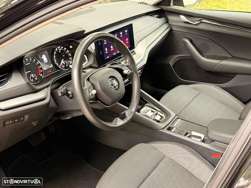 Skoda Octavia Break 2.0 TDI DSG - 9