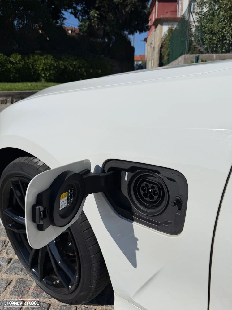 BMW 330 e Pack M Auto - 21