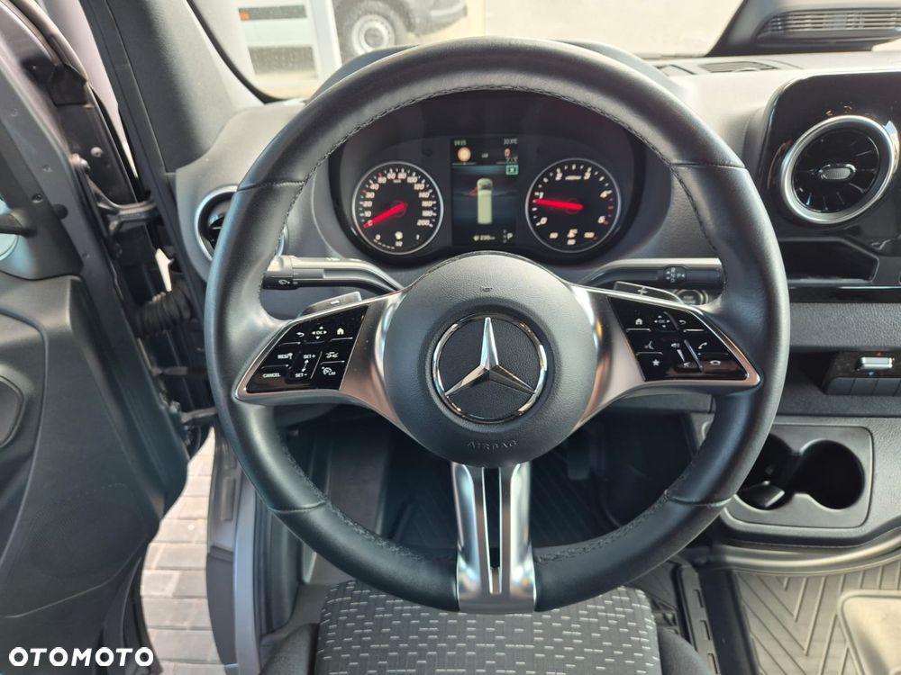 Mercedes-Benz Sprinter 319 4x4 - 14