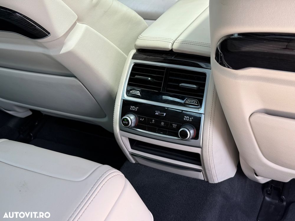BMW Seria 7 730d xDrive - 9