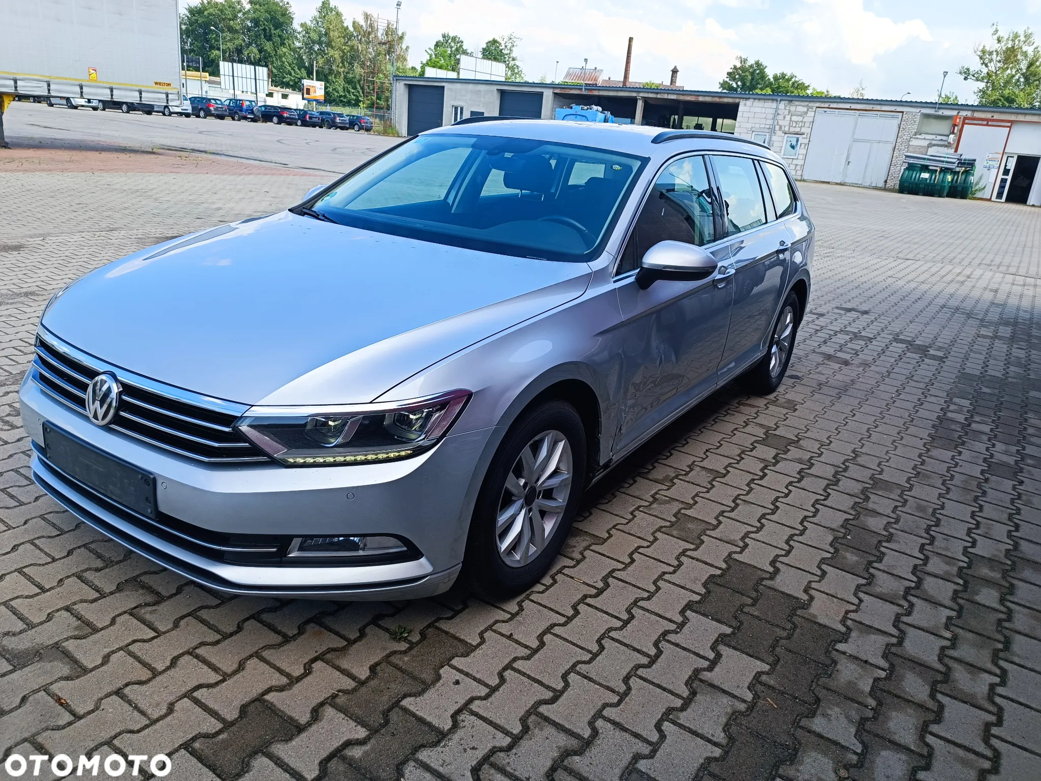 Volkswagen Passat - 3