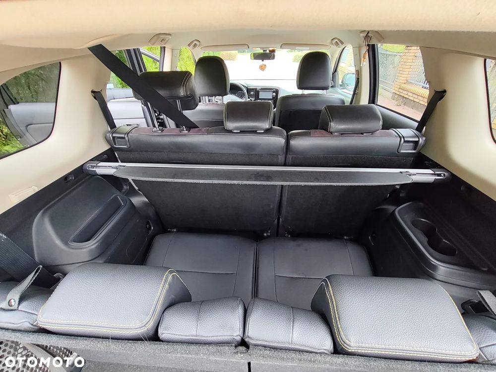Mitsubishi Outlander 2.2 DID Intense + 4WD - 11