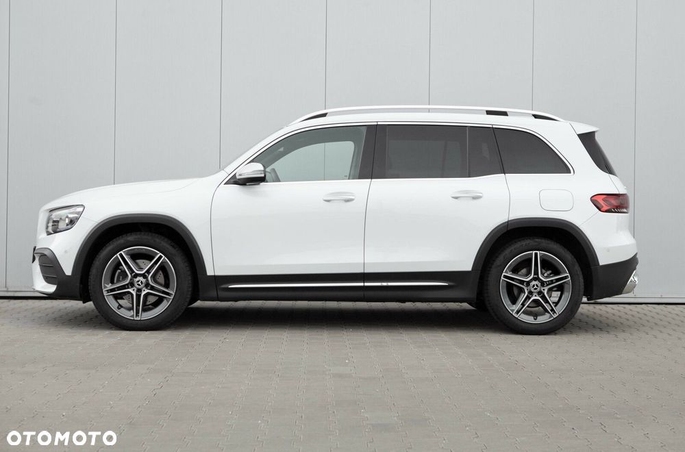 Mercedes-Benz GLB - 8