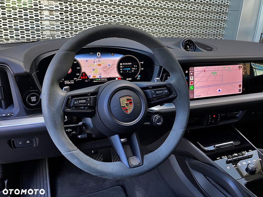 Porsche Cayenne - 17