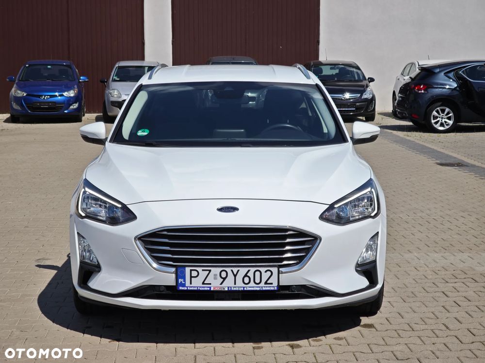 Ford Focus 1.5 EcoBlue STart-Stopp-System TITANIUM - 2