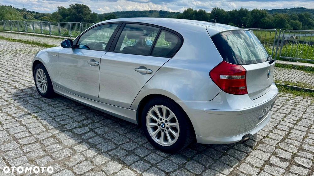 BMW Seria 1 116i - 12