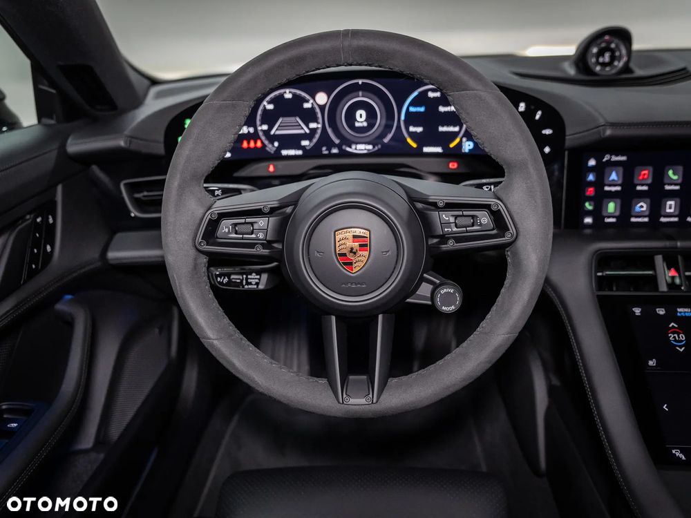 Porsche Taycan 4S - 22